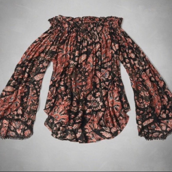 Tops - Floral Abercrombie top Tops - Floral Abercrombie top